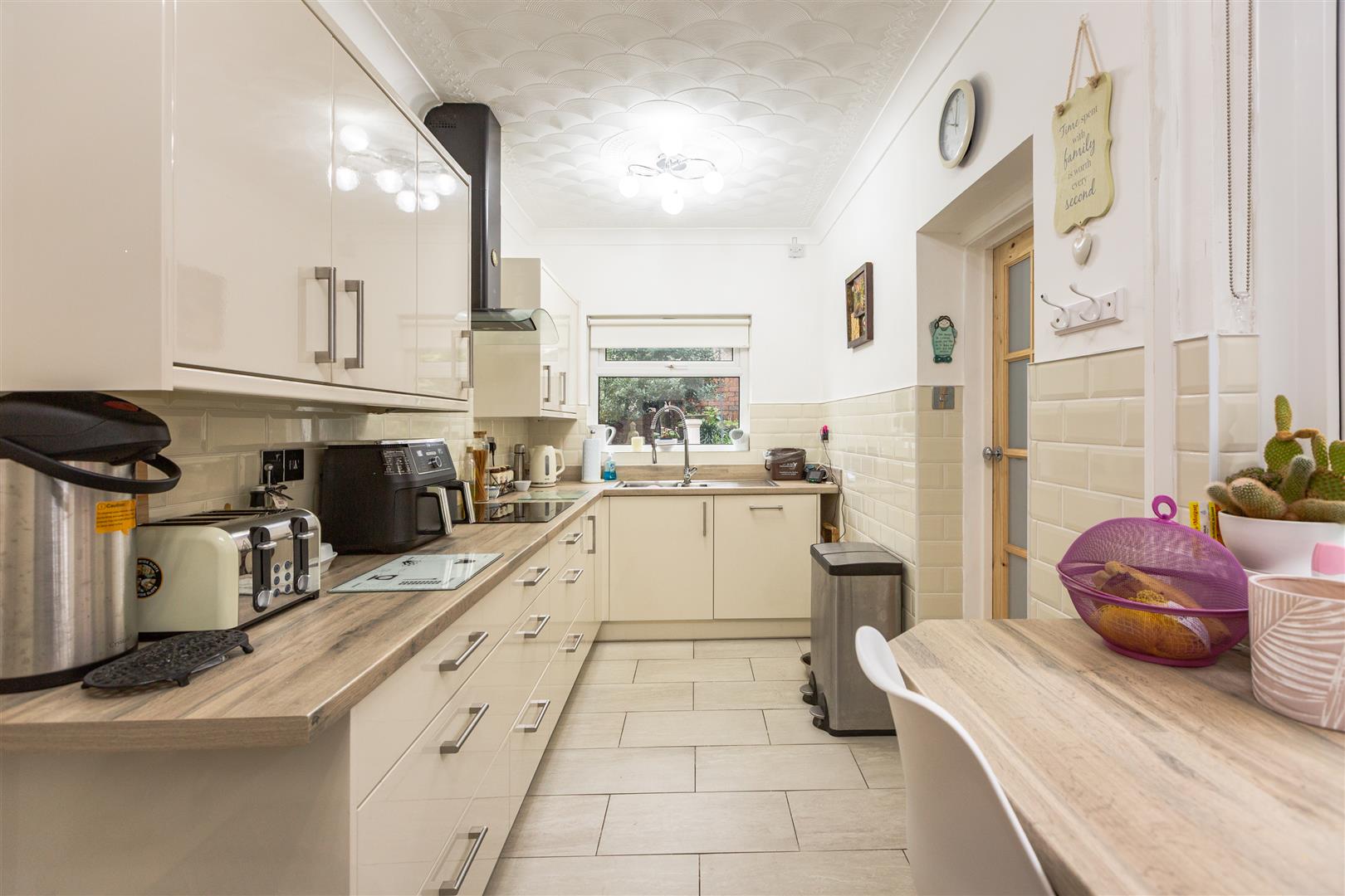 Gwscwm Road, Burry Port, SA16 0BS